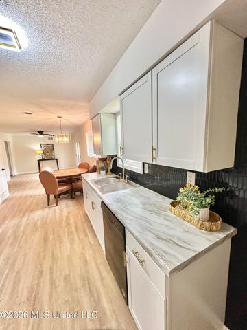7760 Deerfield Cove, Southaven, MS 38671