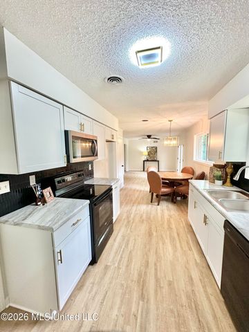 7760 Deerfield Cove, Southaven, MS 38671