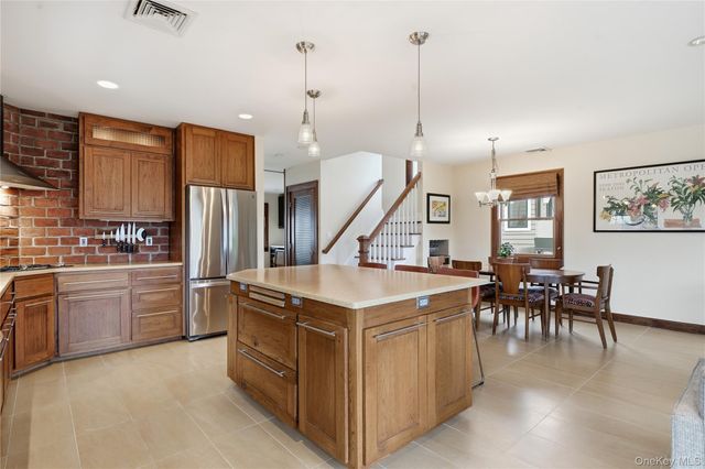 2544 Riverside Avenue, Seaford, NY 11783