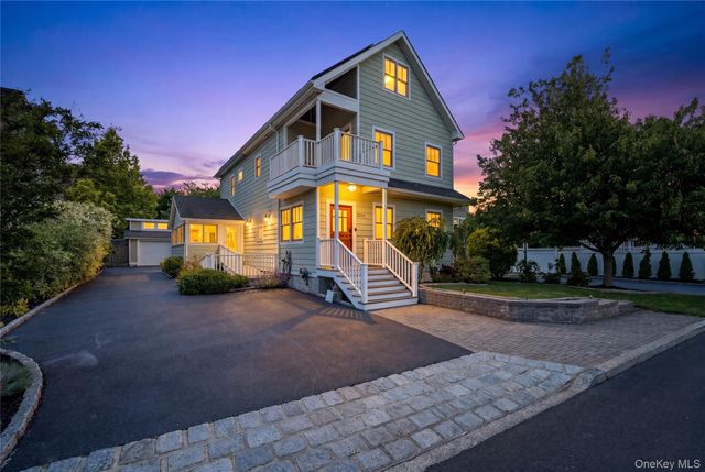 2544 Riverside Avenue, Seaford, NY 11783