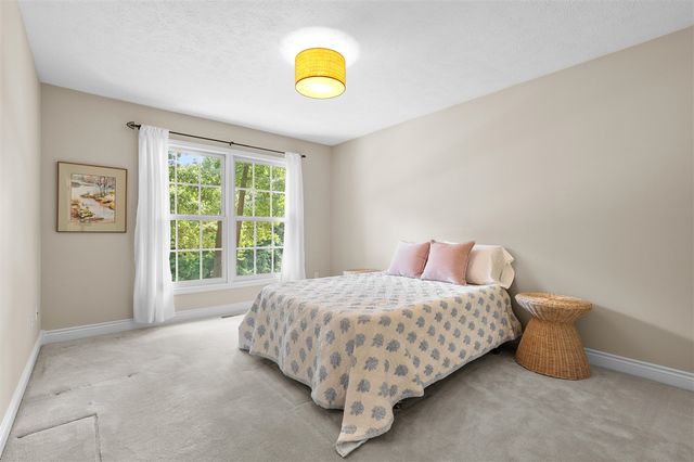 6374 Killington Drive, Kalamazoo, MI 49009