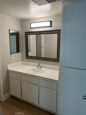 2861 S Fairview A, Santa Ana, CA 92704