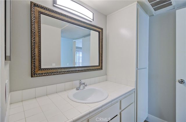 2861 S Fairview A, Santa Ana, CA 92704