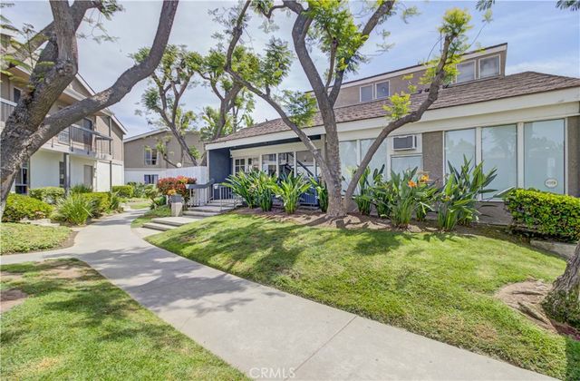 2861 S Fairview A, Santa Ana, CA 92704