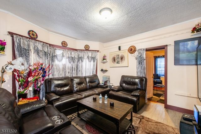 124 N 17Th St, East Orange City, NJ 07017