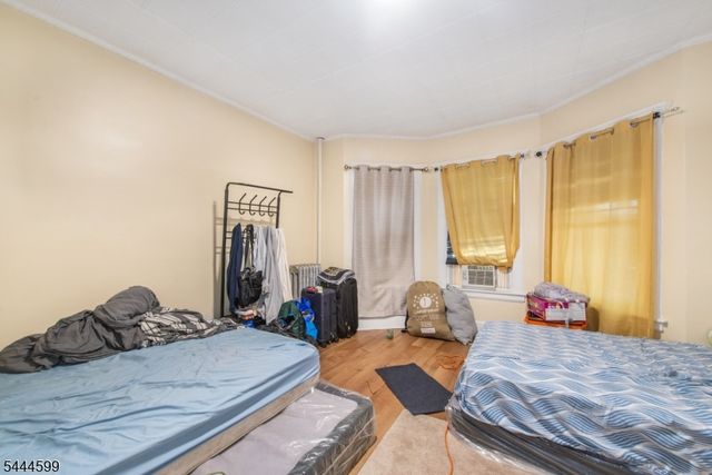 124 N 17Th St, East Orange City, NJ 07017