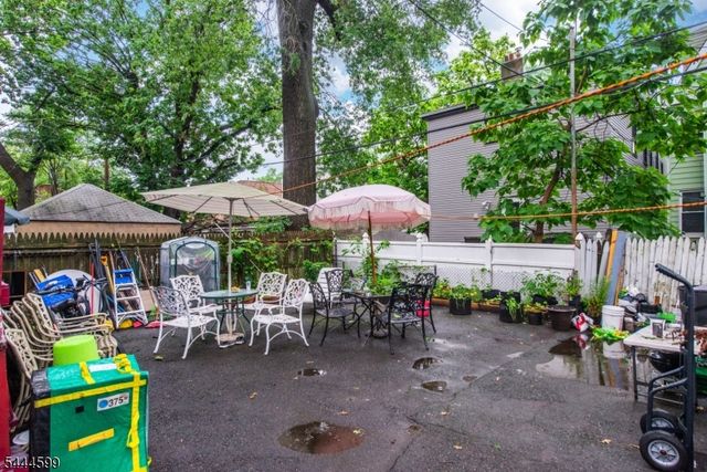 124 N 17Th St, East Orange City, NJ 07017