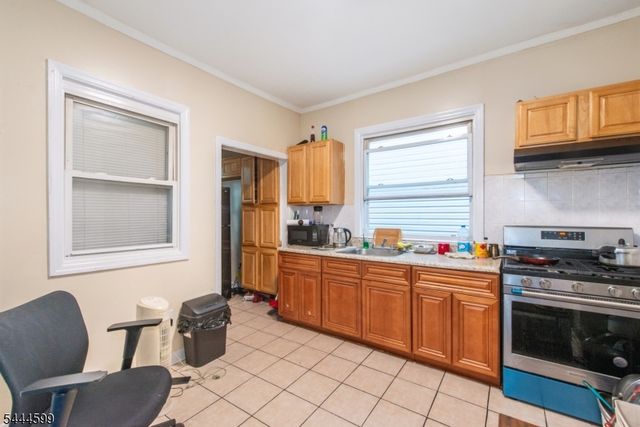 124 N 17Th St, East Orange City, NJ 07017