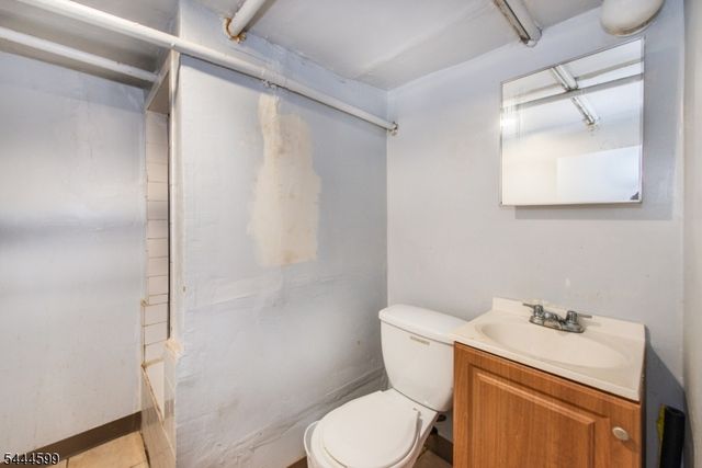 124 N 17Th St, East Orange City, NJ 07017