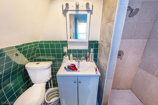 124 N 17Th St, East Orange City, NJ 07017