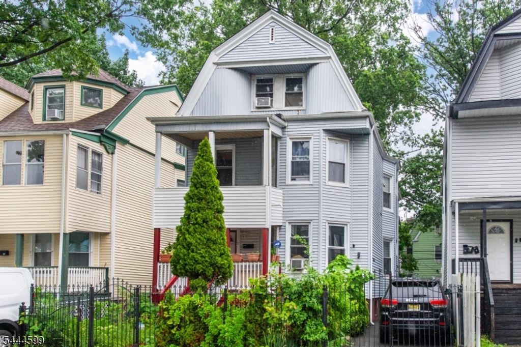 124 N 17Th St, East Orange City, NJ 07017