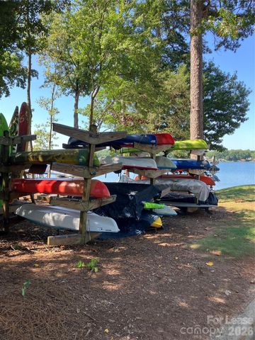 820 Southwest Drive, Davidson, NC 28036