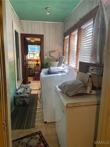 125 10th NW, Fayette, AL 35555