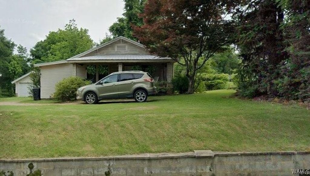 125 10th NW, Fayette, AL 35555