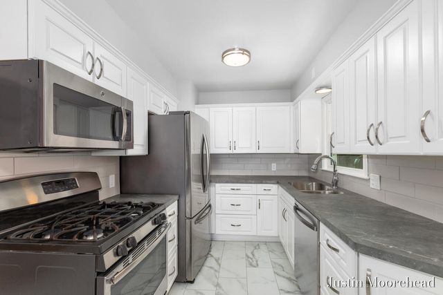 1552 41st Street, Wyoming, MI 49509