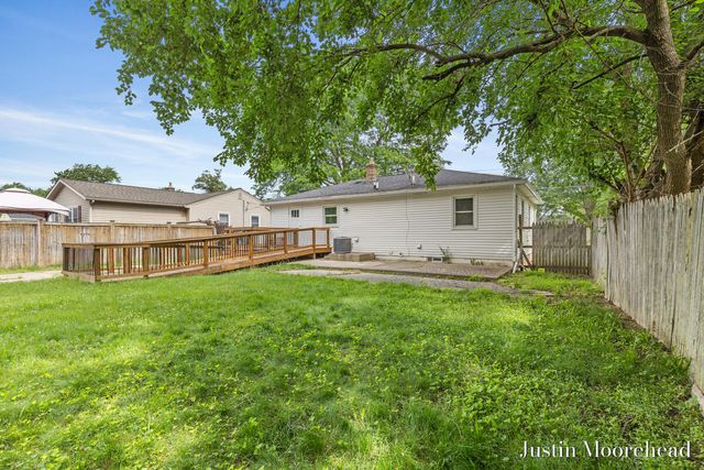1552 41st Street, Wyoming, MI 49509
