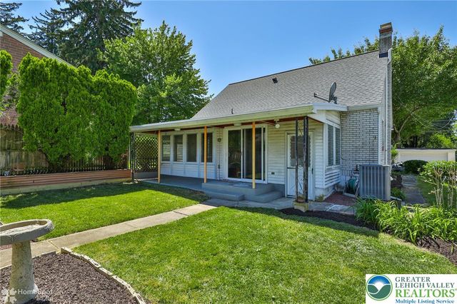 250 Adrain Street, Emmaus Boro, PA 18049