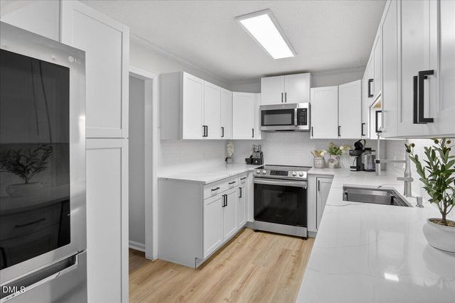 519 Oak Run Drive, Raleigh, NC 27606