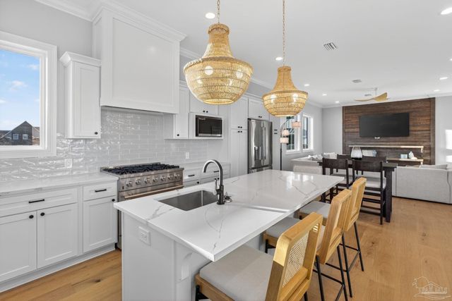 2270 W Beach Blvd, Gulf Shores, AL 36542