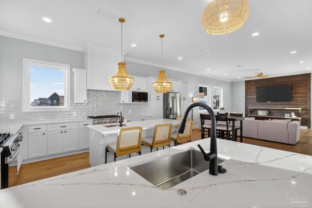 2270 W Beach Blvd, Gulf Shores, AL 36542