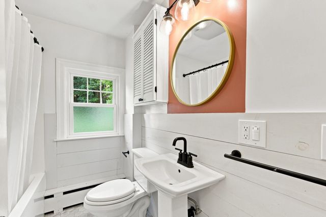 20 Sunset Ave, South Hadley, MA 01075