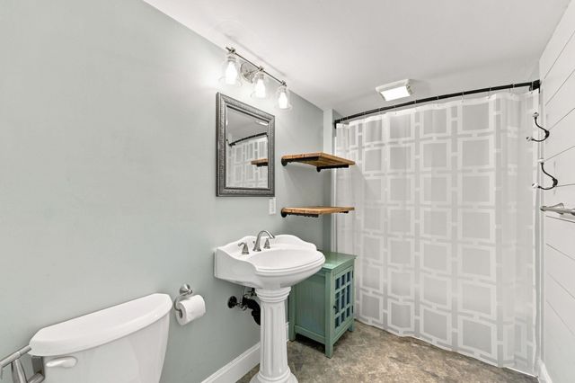 20 Sunset Ave, South Hadley, MA 01075