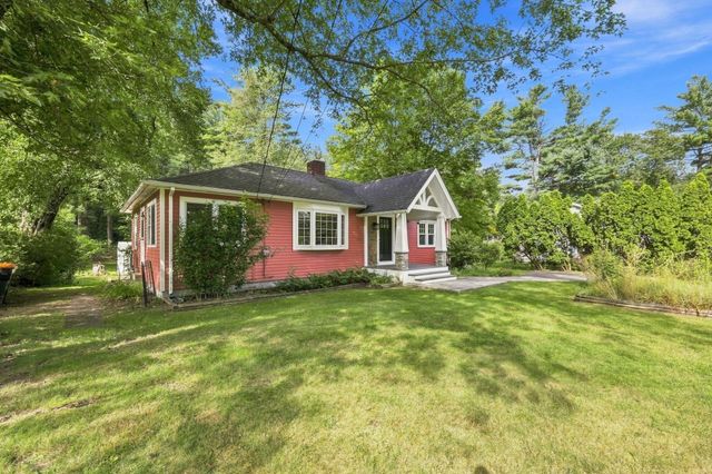 20 Sunset Ave, South Hadley, MA 01075