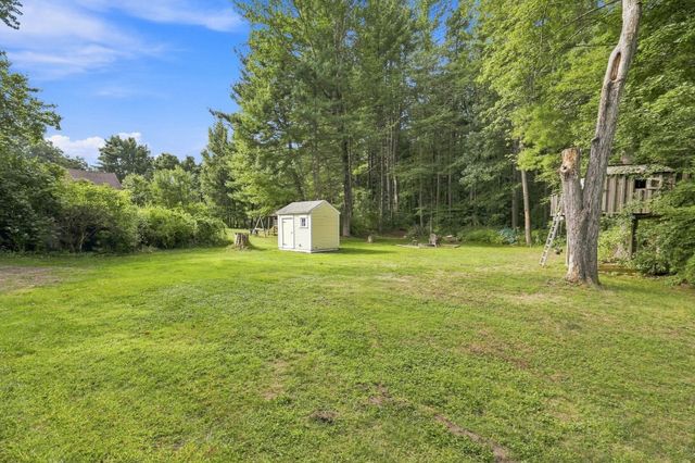 20 Sunset Ave, South Hadley, MA 01075