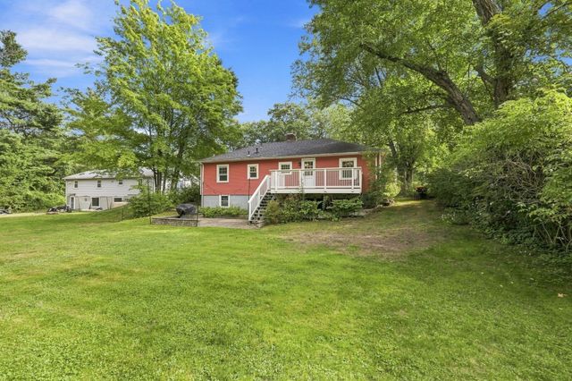 20 Sunset Ave, South Hadley, MA 01075