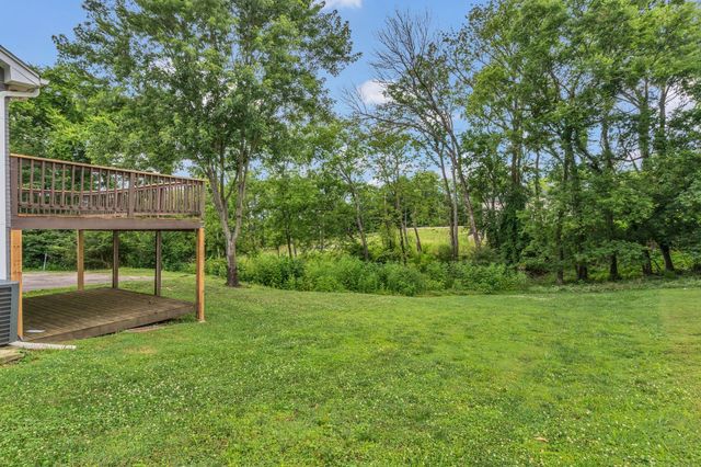105 Donmond Dr, Hendersonville, TN 37075