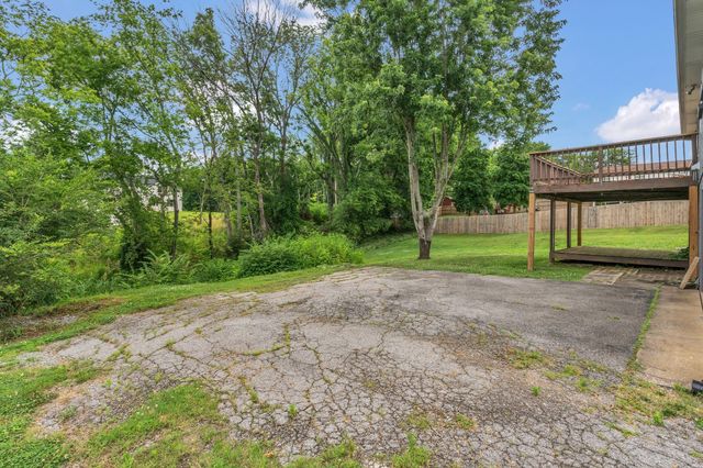 105 Donmond Dr, Hendersonville, TN 37075