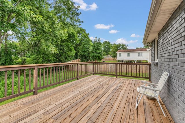 105 Donmond Dr, Hendersonville, TN 37075