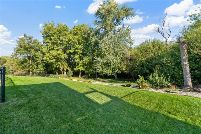 5200 BALLARD Circle, Council Bluffs, IA 51503