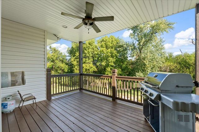 5200 BALLARD Circle, Council Bluffs, IA 51503