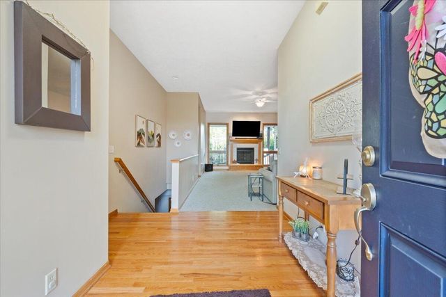 5200 BALLARD Circle, Council Bluffs, IA 51503