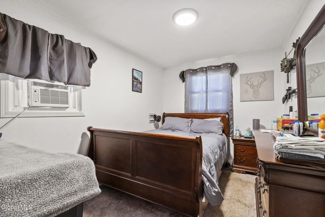 4205 Albany Street, Colonie, NY 12205