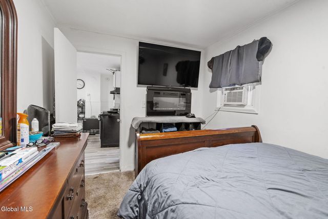 4205 Albany Street, Colonie, NY 12205