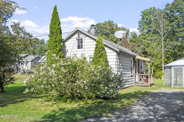 4205 Albany Street, Colonie, NY 12205