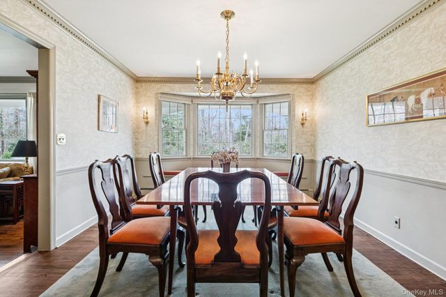 9 Cliff Road, Port Jefferson, NY 11777