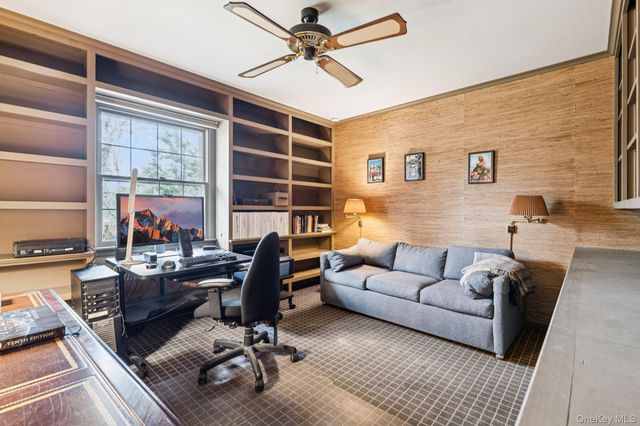 9 Cliff Road, Port Jefferson, NY 11777