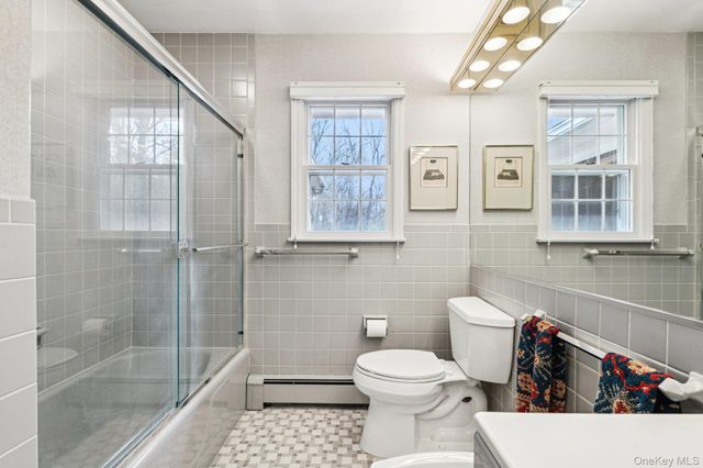 9 Cliff Road, Port Jefferson, NY 11777