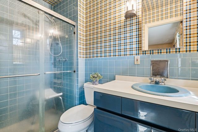 9 Cliff Road, Port Jefferson, NY 11777