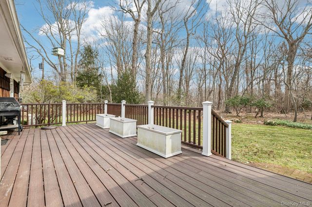 9 Cliff Road, Port Jefferson, NY 11777