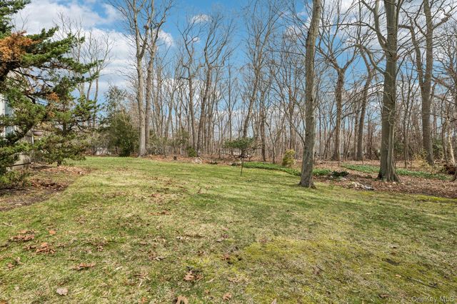 9 Cliff Road, Port Jefferson, NY 11777