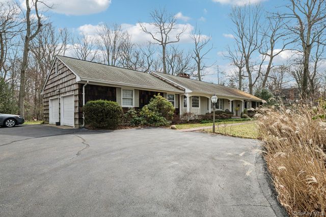 9 Cliff Road, Port Jefferson, NY 11777