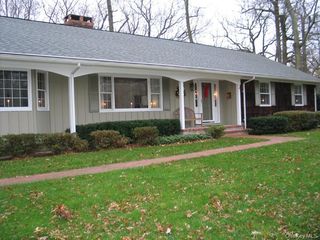 9 Cliff Road, Port Jefferson, NY 11777