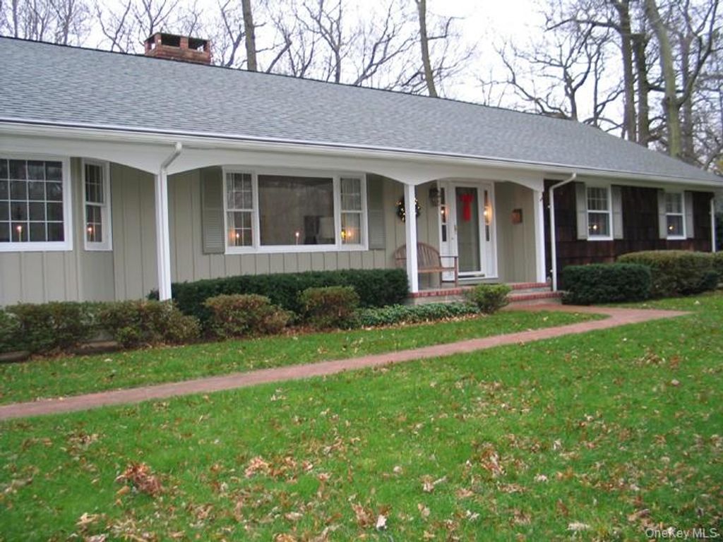 9 Cliff Road, Port Jefferson, NY 11777