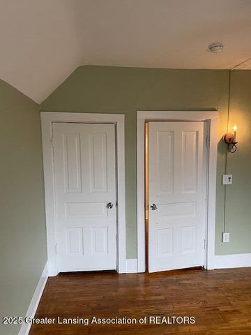 425 N Sycamore Street, Lansing, MI 48933