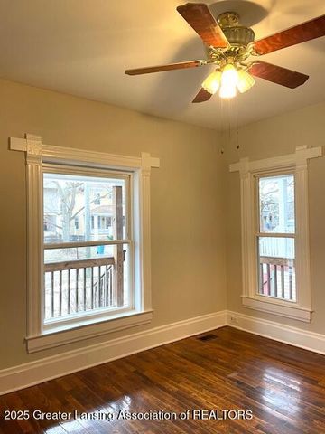 425 N Sycamore Street, Lansing, MI 48933