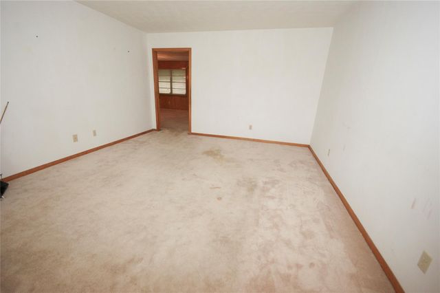 6733 Pecanwood Street, Hitchcock, TX 77563